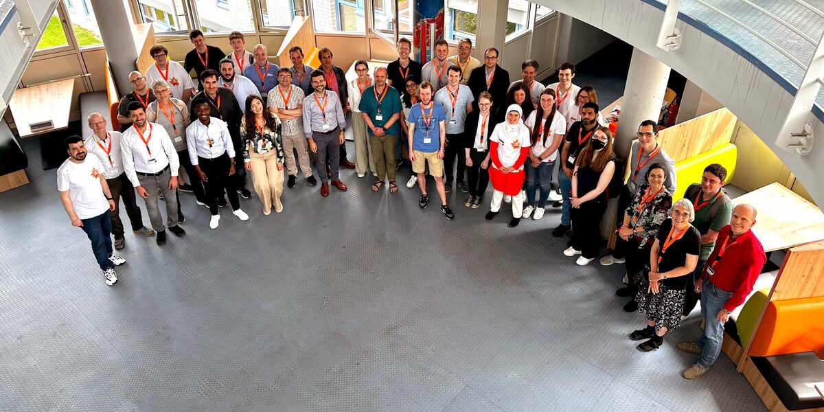 Dies ist ein Gruppenfoto der Teilnehmenden des ENBIS Spring Meetings 2024